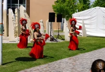 Pendant deux jours, Castelsarrasin va prendre l’accent des îles du Pacifique Affiche du festival Polynés'Îles organisé à Castelsarrasin les 13 et 14 juin 2026