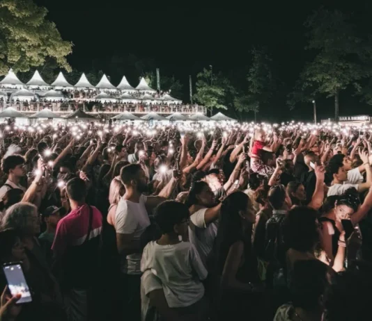 Montauban en Scènes : le dimanche déjà complet, le vendredi presque à guichets fermés Montauban en Scènes 2026 affiche complet pour la soirée du dimanche avec Christophe Maé, Boulevard des Airs, Breakbot & Irfane et Kavinsky.