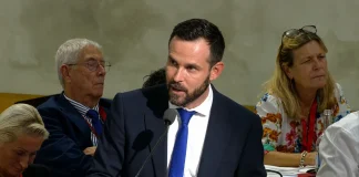 « La Région est devenue plus grosse, mais pas plus performante » : dix ans après la fusion, le bilan de l’Occitanie fait débat Quentin Lamotte intervient lors de l'assemblée plénière consacrée au compte administratif 2025 de la Région Occitanie