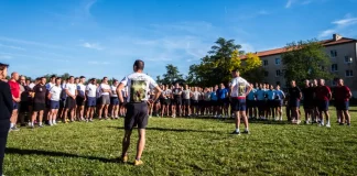 Caylus. 160 km en 24 heures : le défi extrême relevé lors de l’Infinity Trail du 11e RPIE Les 58 participants de l'Infinity Trail organisé par le 11e RPIE à Caylus avant le départ de l'épreuve