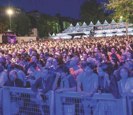 Montauban. « Pulse », une soirée électro au Jardin des Plantes avant le festival Des festivaliers profitent d'une soirée électro en plein air au Jardin des Plantes de Montauban.