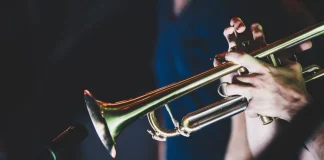 À Moissac, la trompette T.O.M.A. se dévoile au public samedi à la médiathèque Présentation de la trompette T.O.M.A. lors d'une rencontre musicale à la médiathèque de Moissac