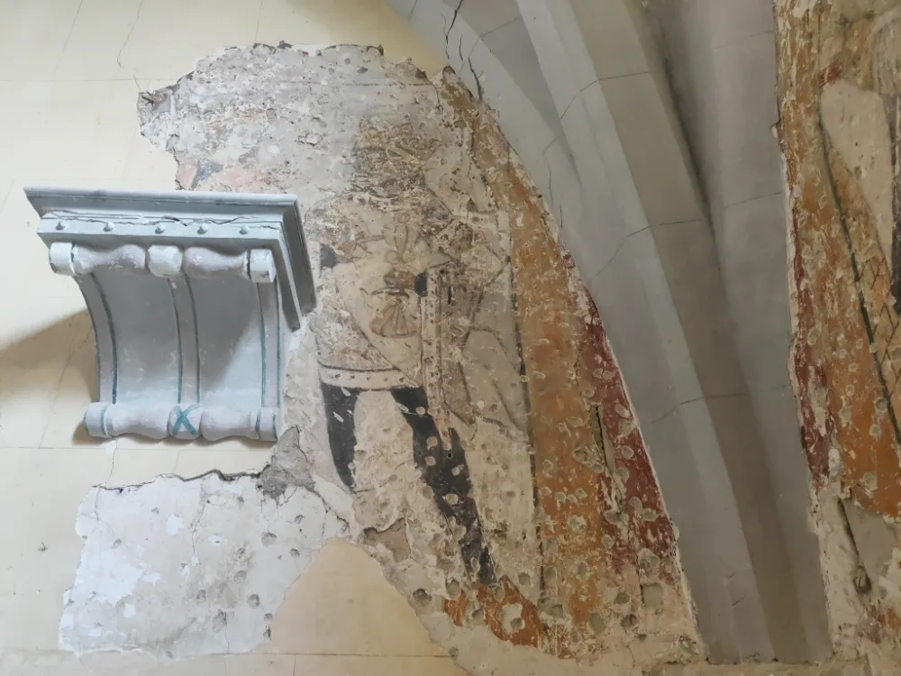 En restaurant l'église d'Espis, des bénévoles mettent au jour des peintures médiévales 8 IMG20260619163134