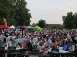 Valence d’Agen. Plus de 3 000 personnes pour la fête du 14 juillet au Port Canal Le public réuni au Port Canal de Valence-d'Agen lors des festivités du 14 Juillet.