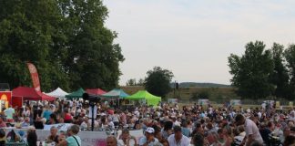 Valence d’Agen. Plus de 3 000 personnes pour la fête du 14 juillet au Port Canal Le public réuni au Port Canal de Valence-d'Agen lors des festivités du 14 Juillet.