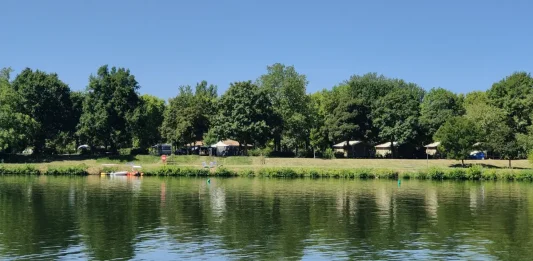 Incendies : Moissac ouvre gratuitement son camping aux familles évacuées Des hébergements du camping municipal de Moissac mis gratuitement à disposition des familles évacuées par les incendies.