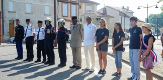 Moissac. La classe Défense de la Sainte-Famille poursuit son engagement lors du 14 juillet Trois élèves de la classe Défense du collège La Sainte-Famille participent à la cérémonie du 14 Juillet à Moissac.