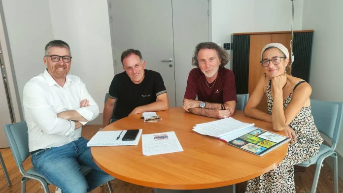 Rencontre à Lafrançaise autour du futur partenariat entre le Pays de Lafrançaise et le Võrumaa Réunion à la mairie de Lafrançaise entre les représentants d'Amitiés Setomaa et Thierry Delbreil pour préparer un partenariat avec l'Estonie.