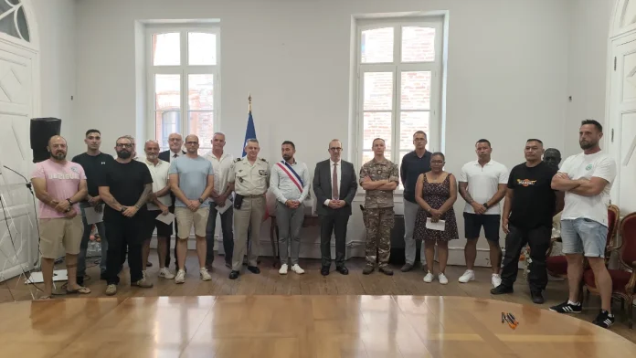 Onze réservistes signent leur engagement à Moissac Onze anciens militaires signent leur engagement dans la réserve opérationnelle du 31ᵉ Régiment du génie lors d'une cérémonie organisée à la mairie de Moissac.