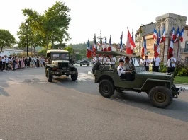 Moissac. La Fête de la Libération revient le 20 août sur les Allées de l’Uvarium Défilé de la Fête de la Libération de Moissac avec véhicules anciens et porte-drapeaux