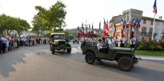 Moissac. La Fête de la Libération revient le 20 août sur les Allées de l’Uvarium Défilé de la Fête de la Libération de Moissac avec véhicules anciens et porte-drapeaux