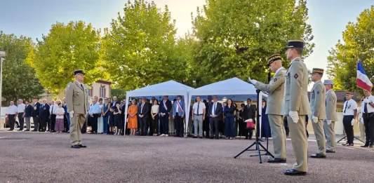 Après 36 ans sous l’uniforme, le lieutenant-colonel Christophe Masse fait ses adieux aux armes Le lieutenant-colonel Christophe Masse lors de ses adieux aux armes à Montauban