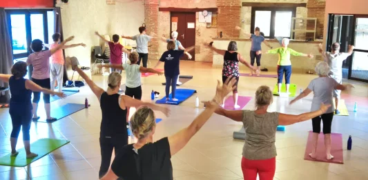 Montesquieu. Gym Attitude étoffe son offre avec un nouveau cours de Pilates Séance de Pilates avec Valérie et les adhérents de Gym Attitude à Miramont-de-Quercy.